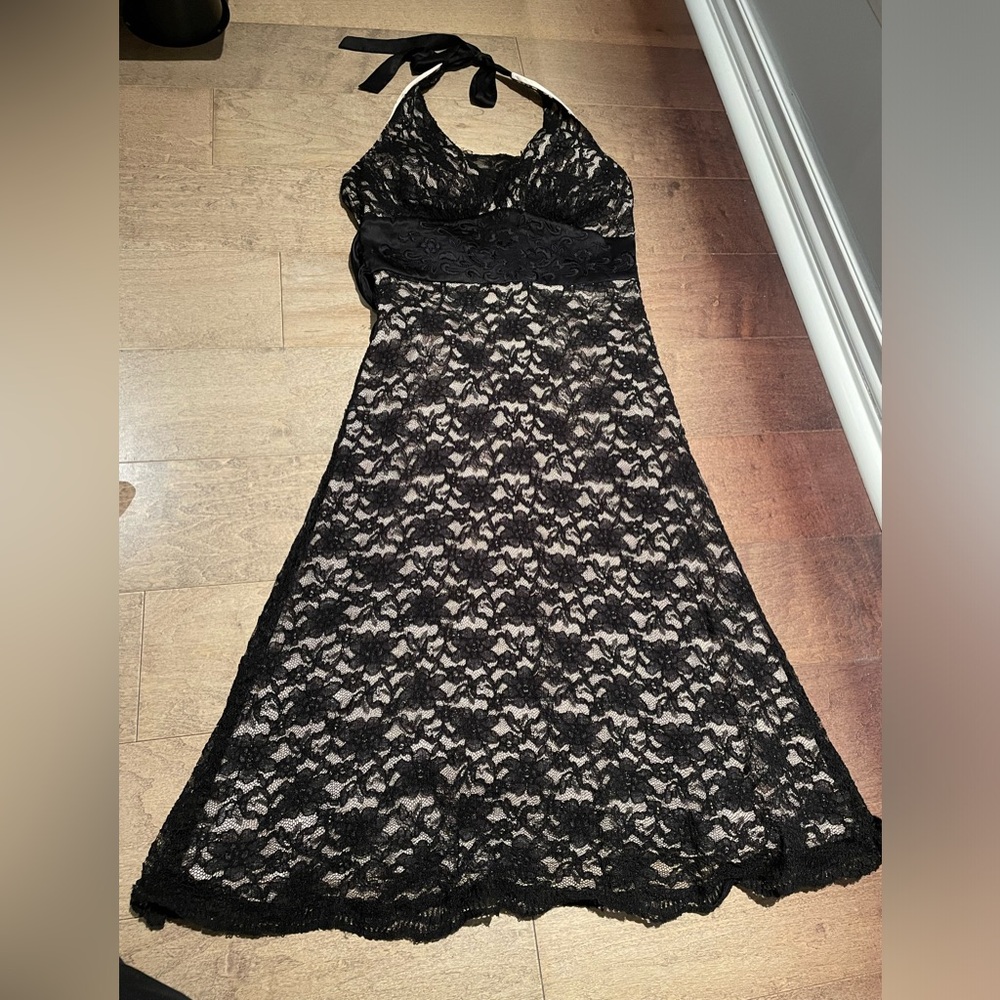 White House Black Market size 0 halter lace dress